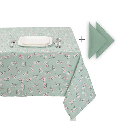 Tablecloth and napkins set...