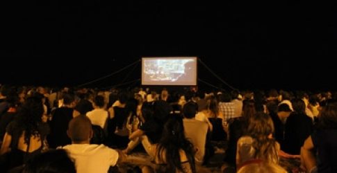 Cine en la playa