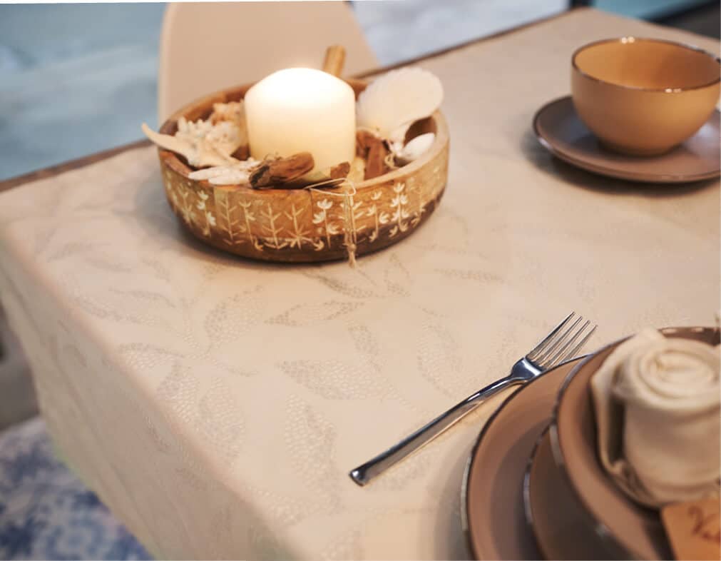 como poner la mesa para una cena formal