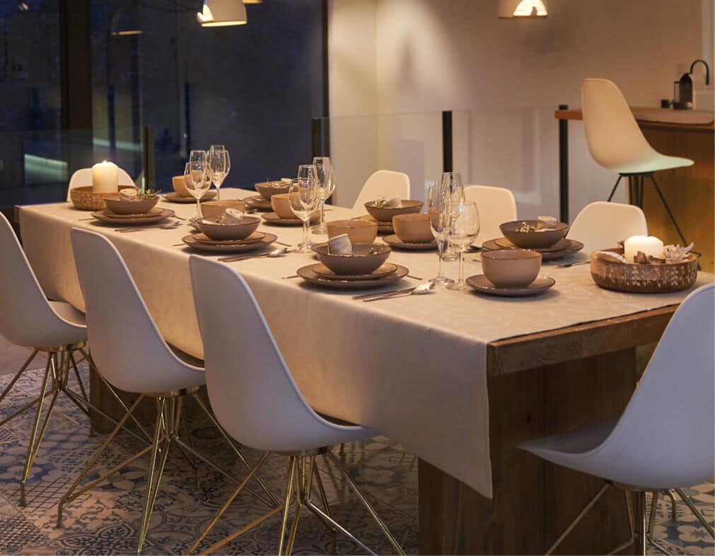 como poner una mesa formal