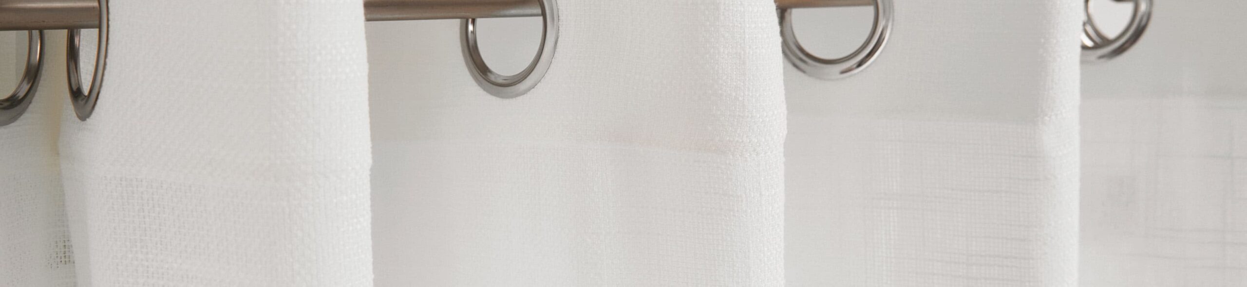 Cómo combinar las cortinas con el color de la pared y acertar en el dormitorio